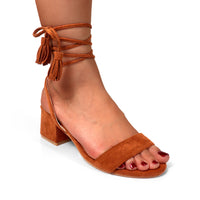 ADAMS-1 ANKLE TIES TASSELS W/CHUNKY MID HEEL